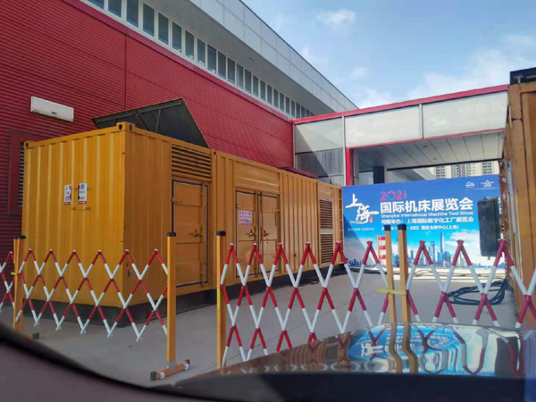 华龙出租发电机-柴油发电机和汽油发电机哪个更好一些？