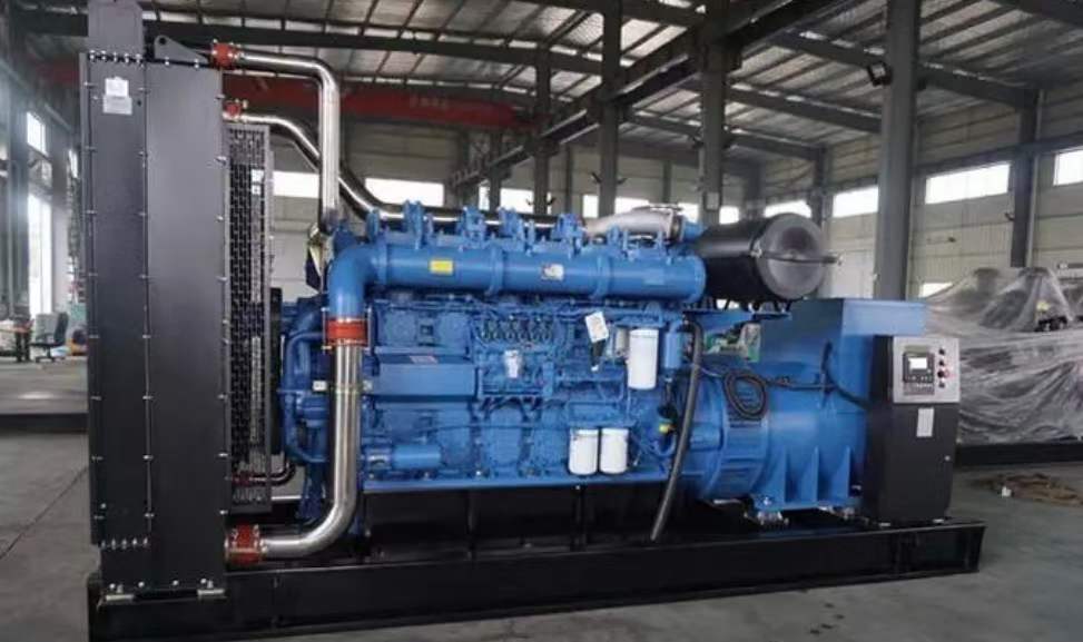 华龙800kW 柴油发电机的输出电流是恒定的吗？